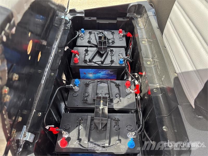 Axis EV Electric Golf Cart (Unused) Golfa karti