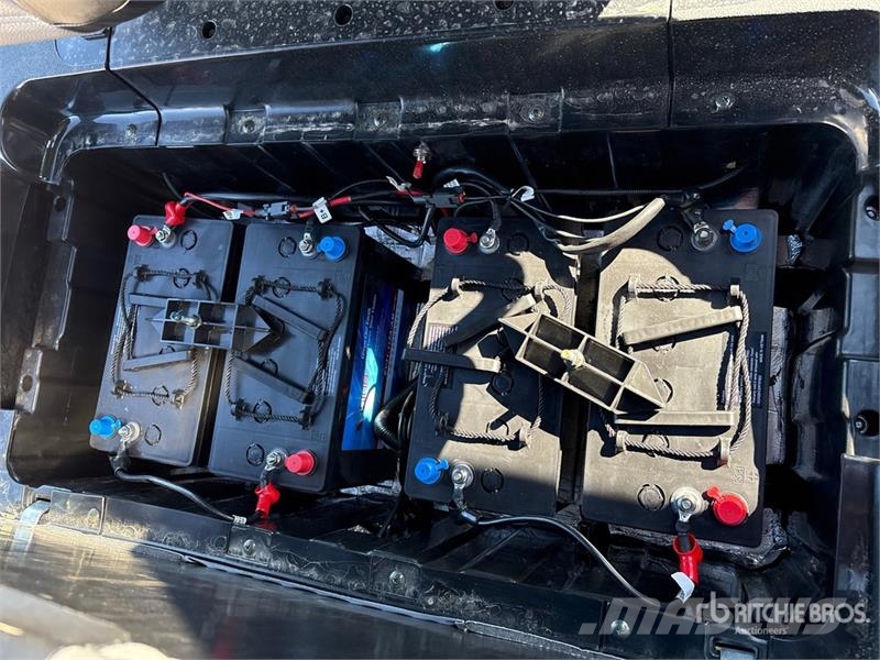 Axis EV Electric Golf Cart (Unused) 高尔夫球车