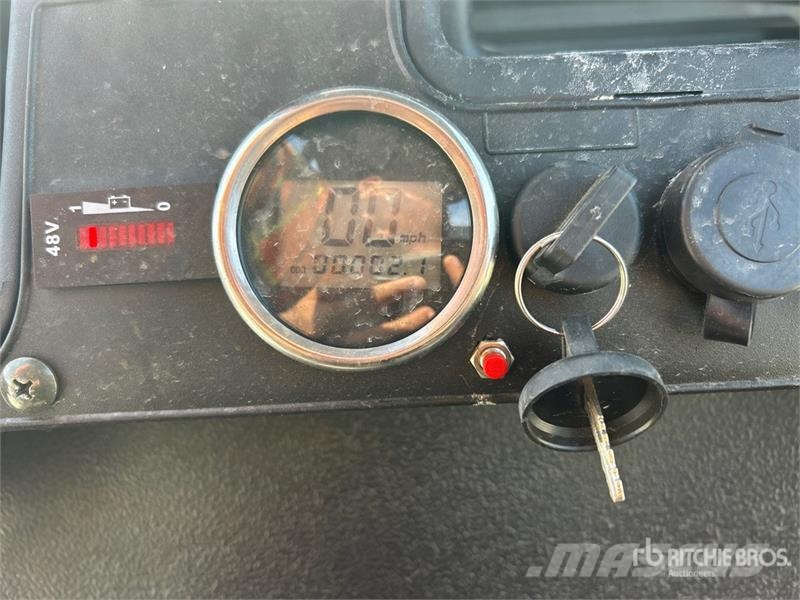 Axis EV Electric Golf Cart (Unused) Гольф-мобілі