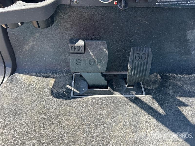 Axis EV Electric Golf Cart عربات الجولف