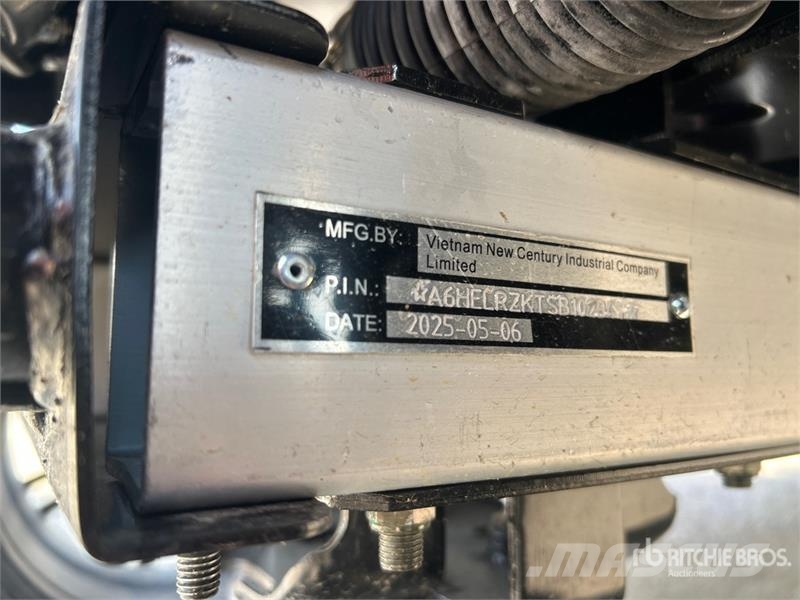  Axis EV Electric Golf Cart (Unused) عربات الجولف
