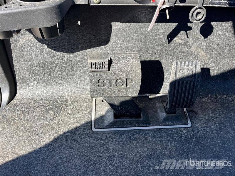 Axis EV Electric Golf Cart (Unused) 高尔夫球车