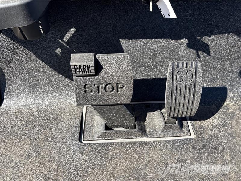 Axis EV Electric Golf Cart (Unused) 高尔夫球车