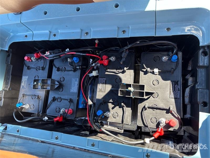 Axis EV Electric Golf Cart (Unused) 高尔夫球车