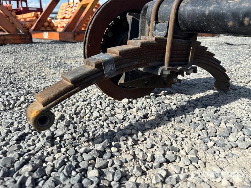  Axle محور العجلة