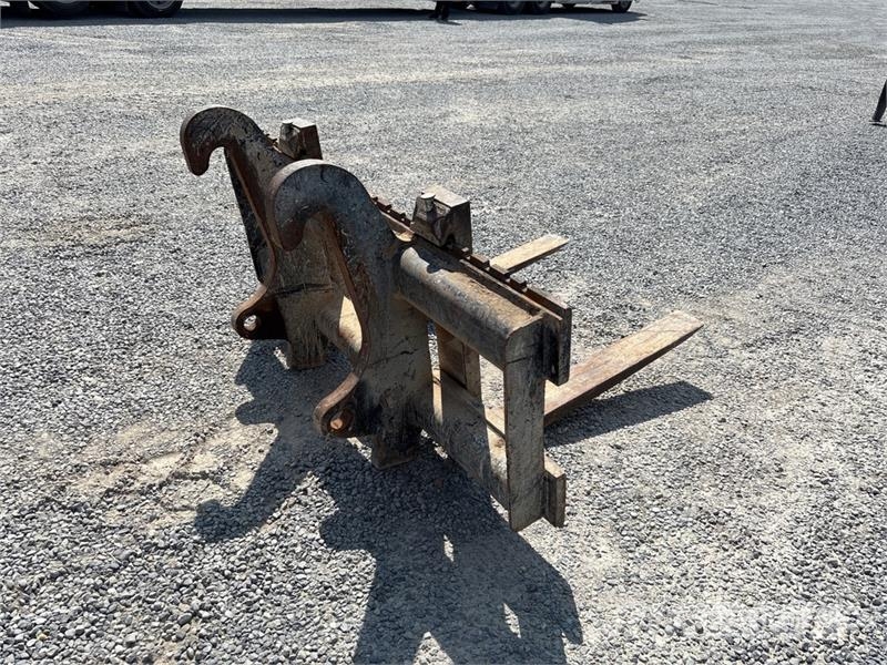  Backhoe Forks - Fits Cat 420F IT 지게차