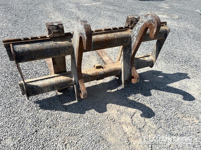  Backhoe Forks - Fits Cat 420F IT 지게차