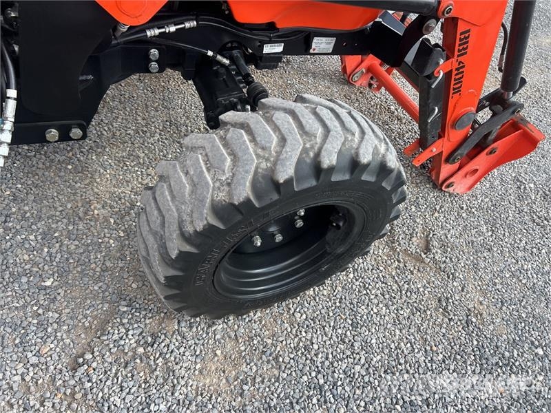 Bad Boy BB4035CHIL 4WD Utility Tractor Taajamatraktorit