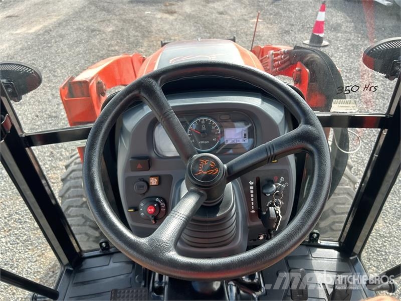 Bad Boy BB4035CHIL 4WD Utility Tractor Taajamatraktorit