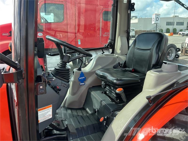 Bad Boy BB4035CHIL 4WD Utility Tractor Taajamatraktorit
