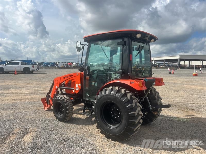 Bad Boy BB4035CHIL 4WD Utility Tractor Taajamatraktorit