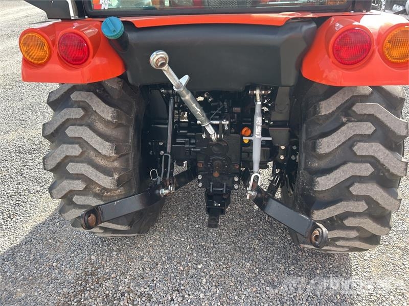 Bad Boy BB4035CHIL 4WD Utility Tractor Taajamatraktorit