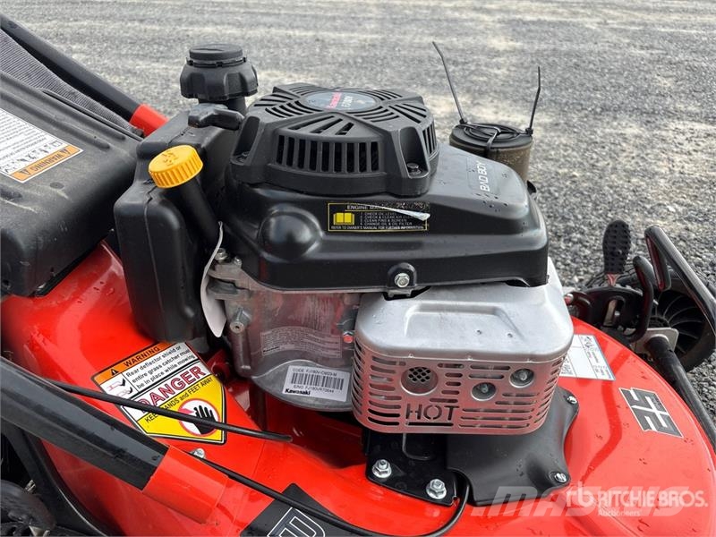 Bad Boy BBY25FJ180 Walk-Behind Lawn Mower Vrtni traktor kosilnice