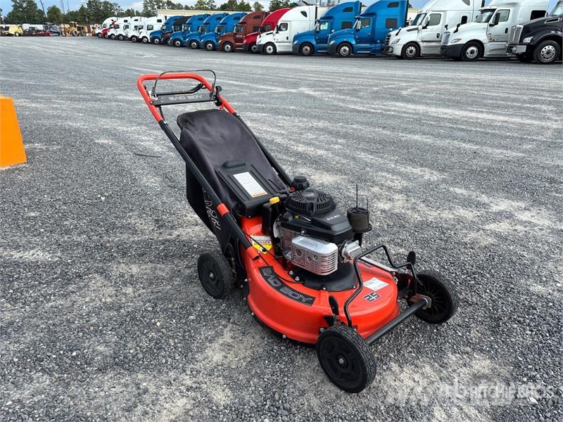 Bad Boy BBY25FJ180 Walk-Behind Lawn Mower Vrtni traktor kosilnice