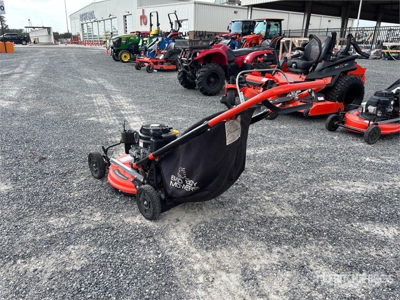Bad Boy BBY25FJ180 Walk-Behind Lawn Mower Vrtni traktor kosilnice