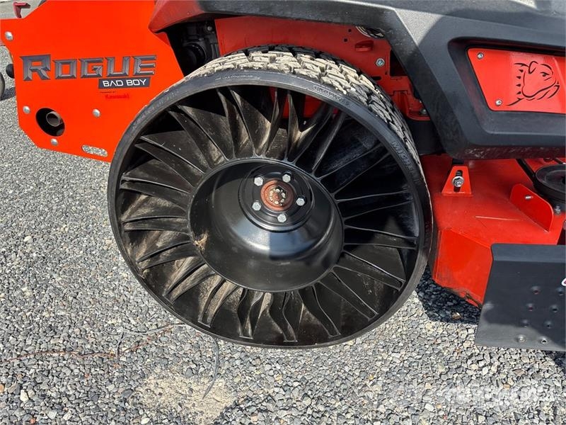 Bad Boy BRG61385KA Zero-Turn Lawn Mower Vrtni traktor kosilnice