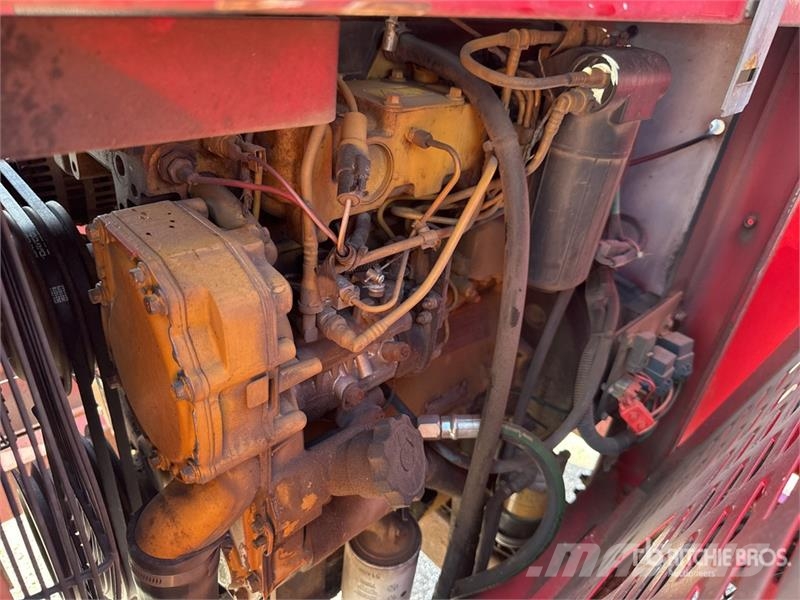 Bandit 1390 Tow Behind Wood Chipper Cippatrice