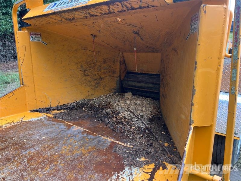 Bandit 18XP Tow-Behind Wood Chipper Дробилки за клони