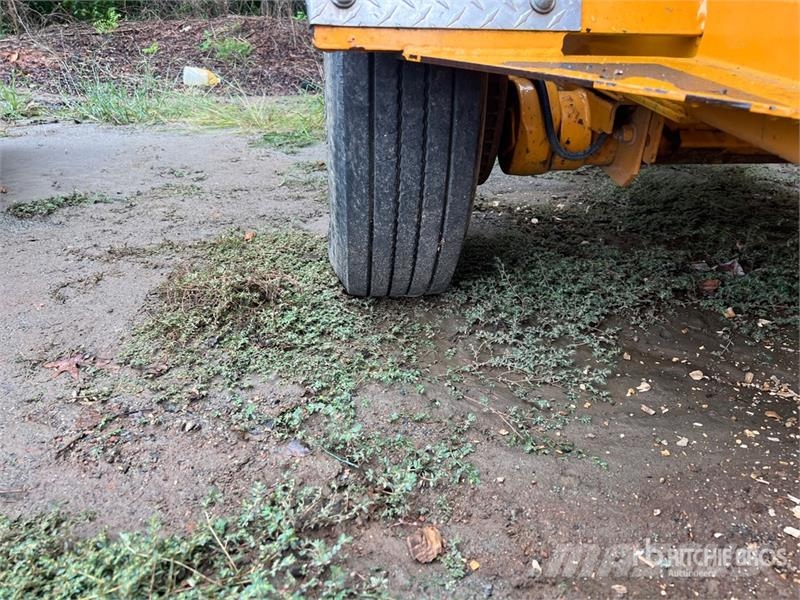 Bandit 18XP Tow-Behind Wood Chipper Дробилки за клони