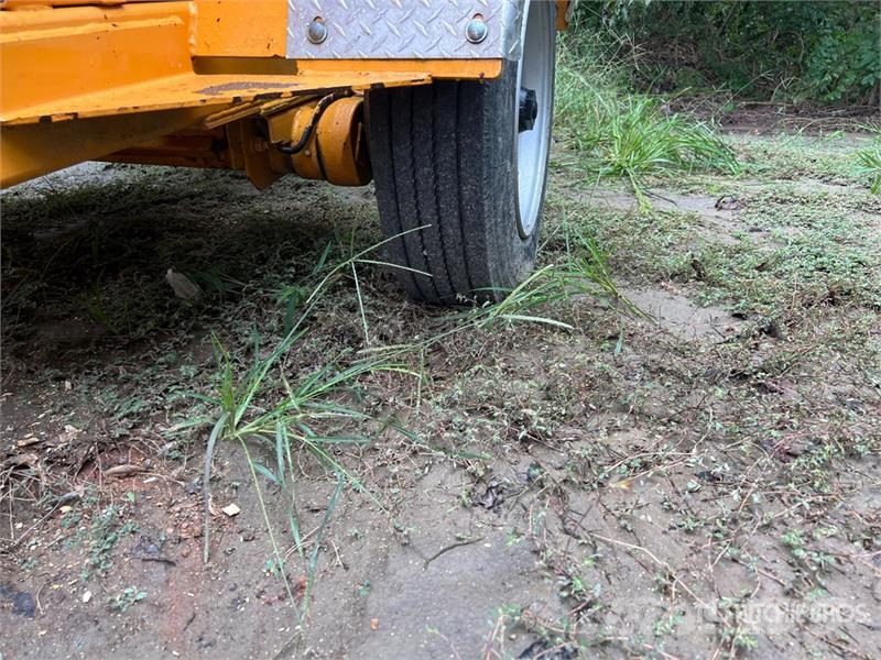 Bandit 18XP Tow-Behind Wood Chipper Дробилки за клони