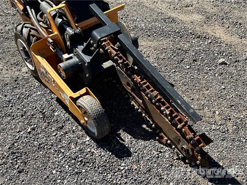 Barreto E924HM4SB Walk Behind Trencher Ketjukaivurit