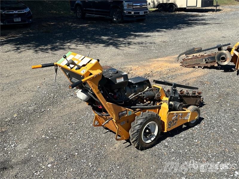 Barreto E924HM4SB Walk Behind Trencher Ketjukaivurit