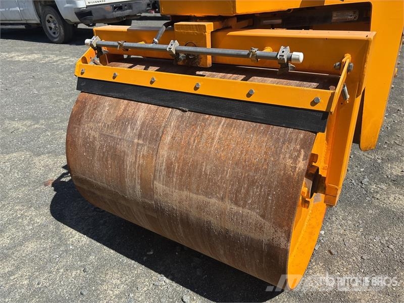 Basic equipment 240V Double Drum Roller 双轮压路机