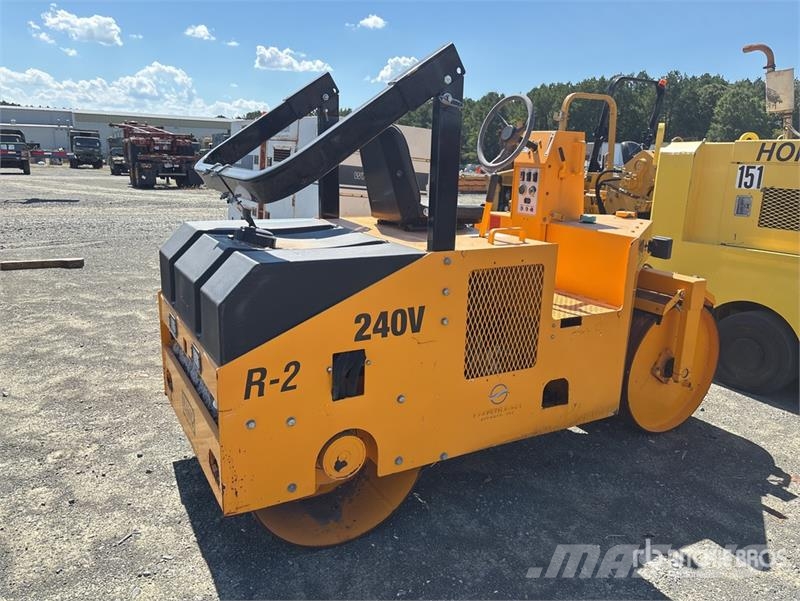 Basic equipment 240V Double Drum Roller 双轮压路机