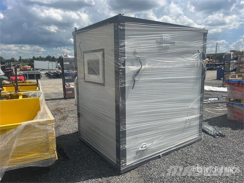 Bastone 110V 7 ft x 5 ft Type A1 Portable Toilet ( Otros componentes