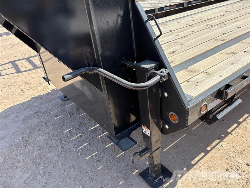 Big Tex 14GN-33D5A-MRBK 34 ft T/A Gooseneck Equipment Trai Reboques de transporte Auto