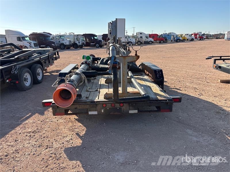 Big Tex 16 ft T/A Equipment Trailer Maschinetransporter