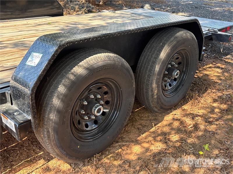 Big Tex 17 ft T/A Tilt Deck Trailer Низкорамные прицепы