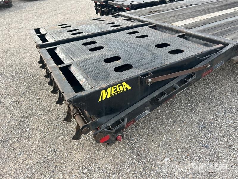 Big Tex 22GN-35+5 40 ft T/A Gooseneck Equipment Trailer Auto pārvadāšanas treileri