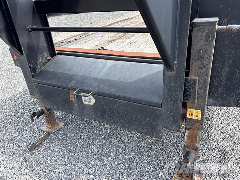 Big Tex 22GN-35BK+5MR 40 ft T/A Gooseneck Equipment Traile 車輛運輸拖車