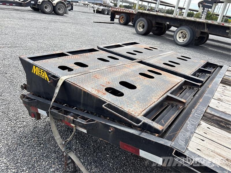 Big Tex 22GN-35BK+5MR 40 ft T/A Gooseneck Equipment Traile 車輛運輸拖車