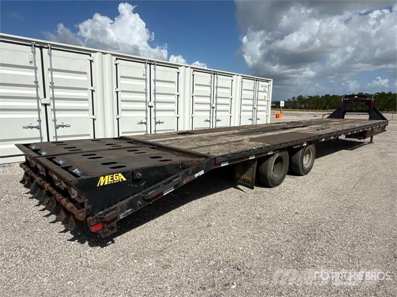 Big Tex 22GN T/A Equipment Trailer Auto pārvadāšanas treileri