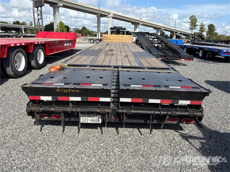 Big Tex 25GN-40D5A-MRBK 40 ft T/A Gooseneck Equipment Trai Prikolice za prevoz vozil