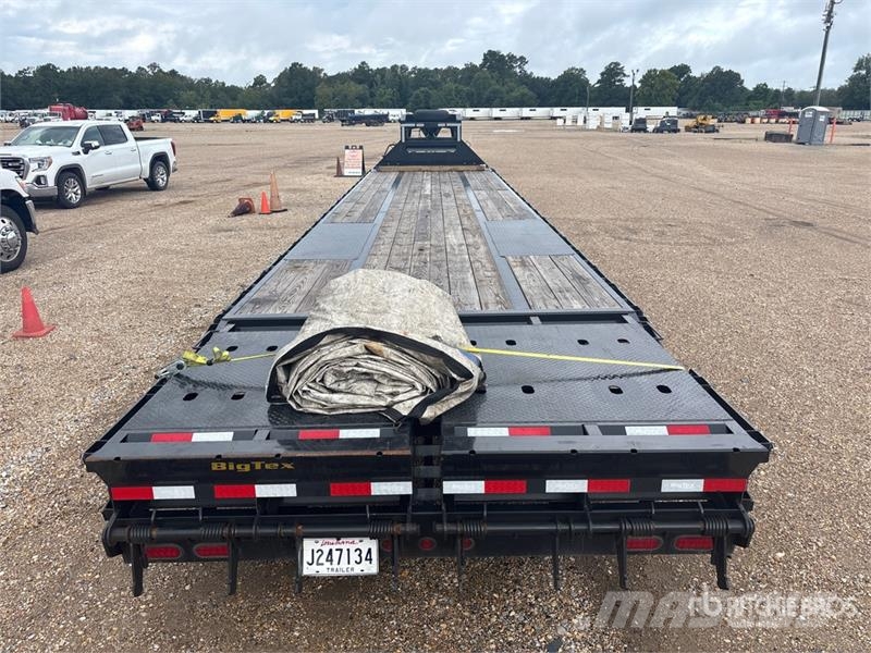 Big Tex 25GN-40D5A-MRBK 40 ft T/A Gooseneck Equipment Trai Car carrier