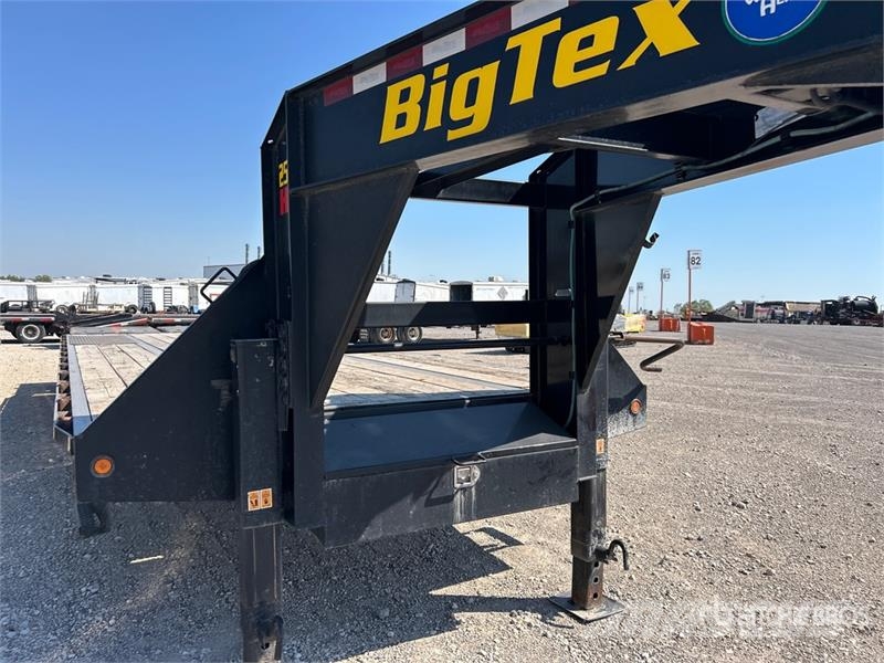 Big Tex 25GN125BK+5MR 31 ft T/A Gooseneck Equipment Traile Remolques para transporte de vehículos