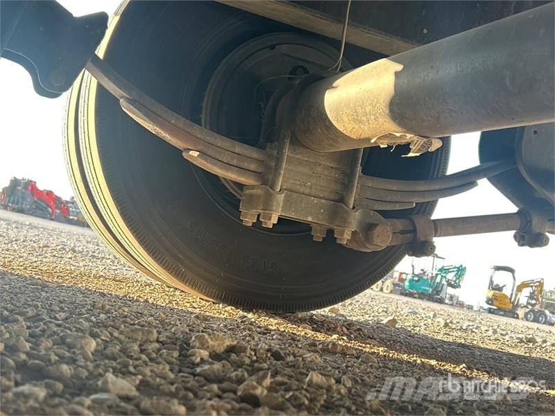 Big Tex 25GN125BK+5MR 31 ft T/A Gooseneck Equipment Traile Remolques para transporte de vehículos