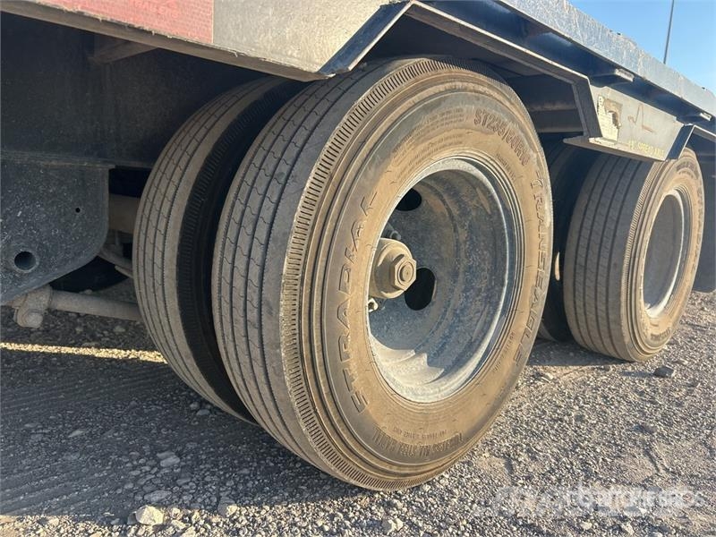 Big Tex 25GN125BK+5MR 31 ft T/A Gooseneck Equipment Traile Remolques para transporte de vehículos