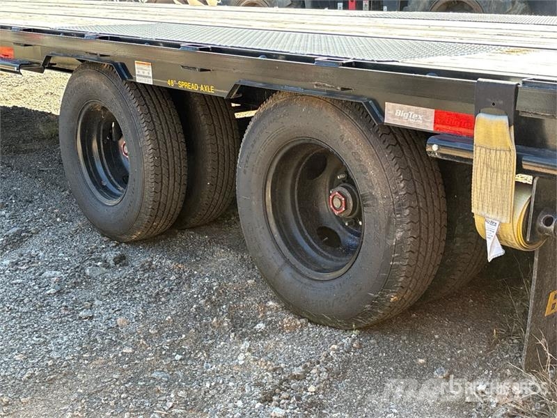 Big Tex 40 ft T/A Gooseneck Equipment Trailer Prívesy na prepravu automobilov