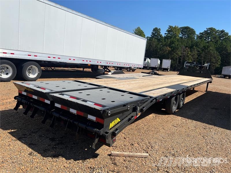Big Tex 48 ft T/A Gooseneck Equipment Trailer Reboques de transporte Auto