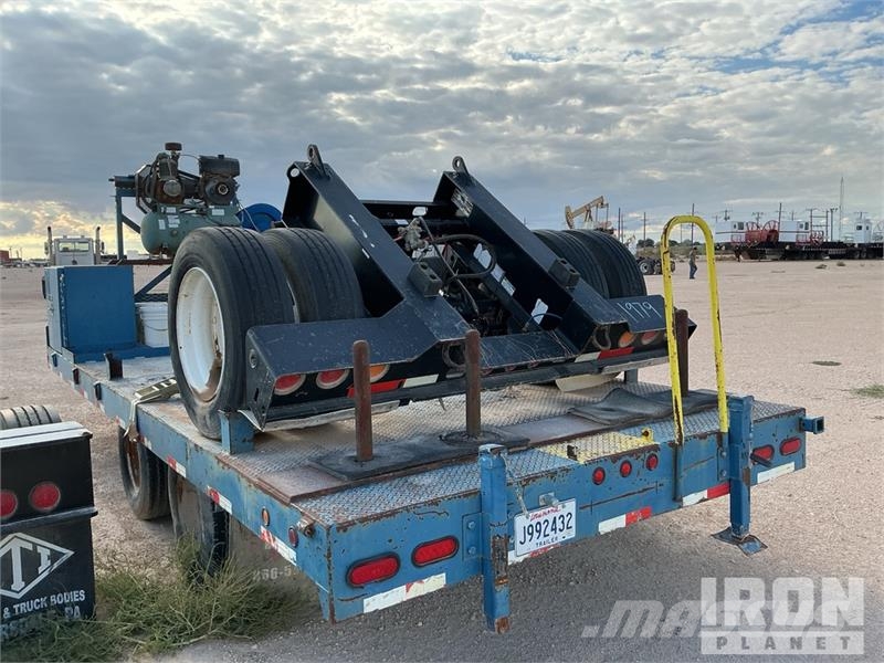 Big Tex TRAILERS 20 ft T/A 20 ft Equipment Trailer Прицепы-Автовозы