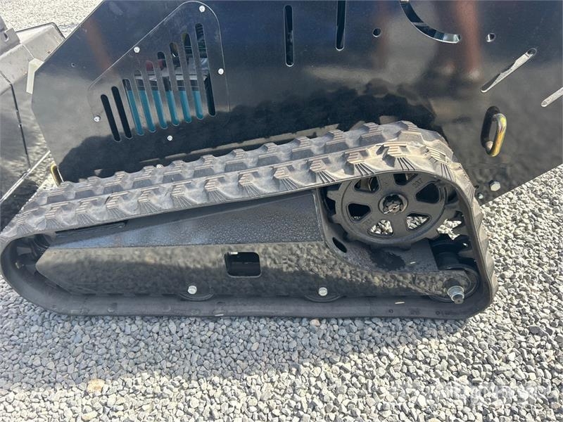 BisonTek BT310 Mini Compact Track Loader (Unused) Мини товарачи