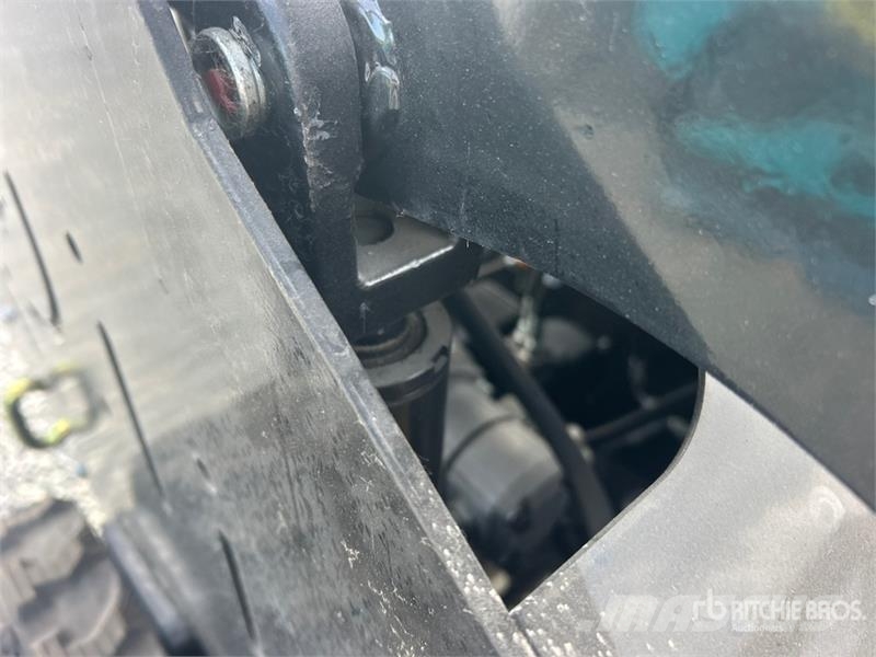 BisonTek BT310 Mini Compact Track Loader (Unused) Kompaktrakodók