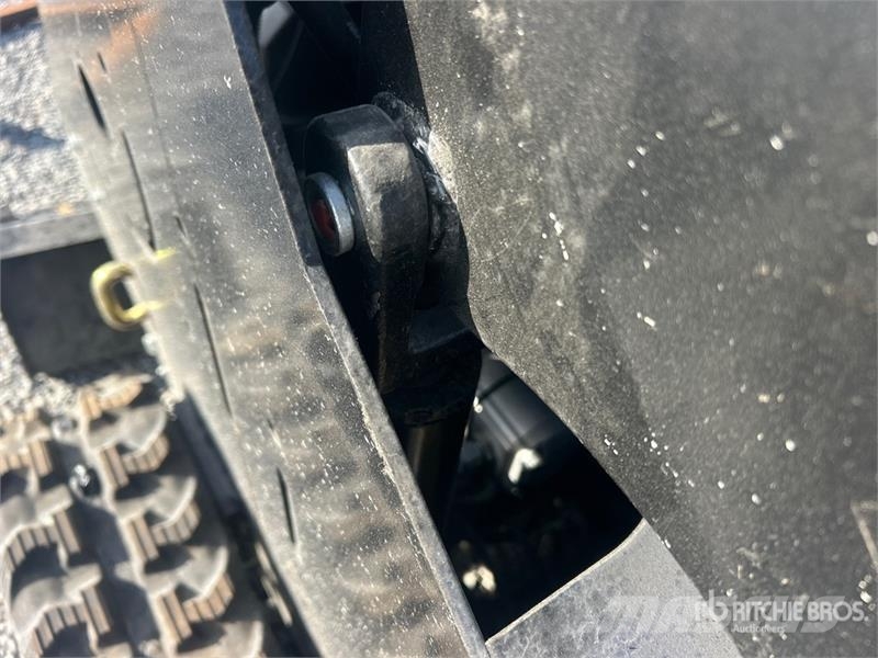  BisonTek BT310 Mini Compact Track Loader (Unused) Kompaktlaadurid