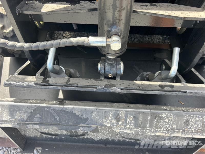 BisonTek BT310 Mini Compact Track Loader (Unused) Мини товарачи