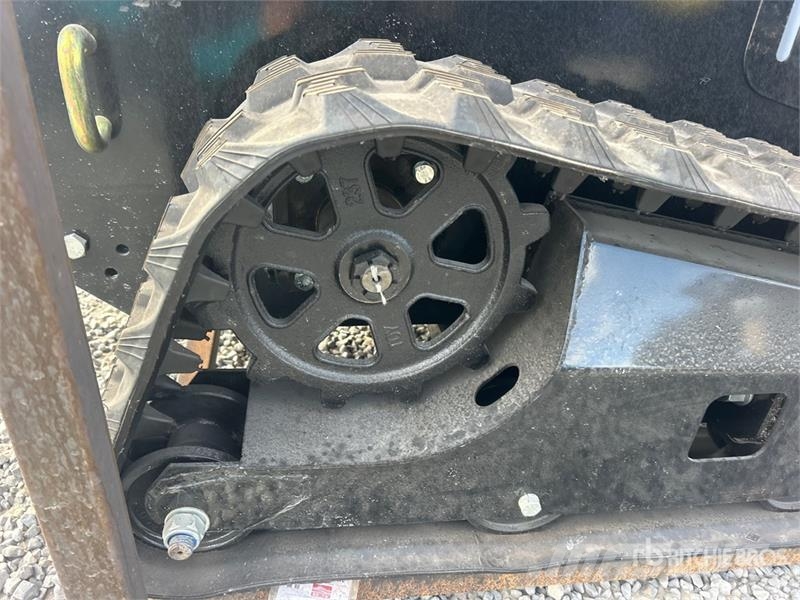 BisonTek BT310 Mini Compact Track Loader (Unused) Kompaktrakodók
