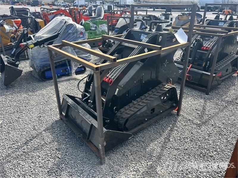 BisonTek BT310 Mini Compact Track Loader (Unused) Мини товарачи